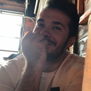 Meet your Posher, Logan